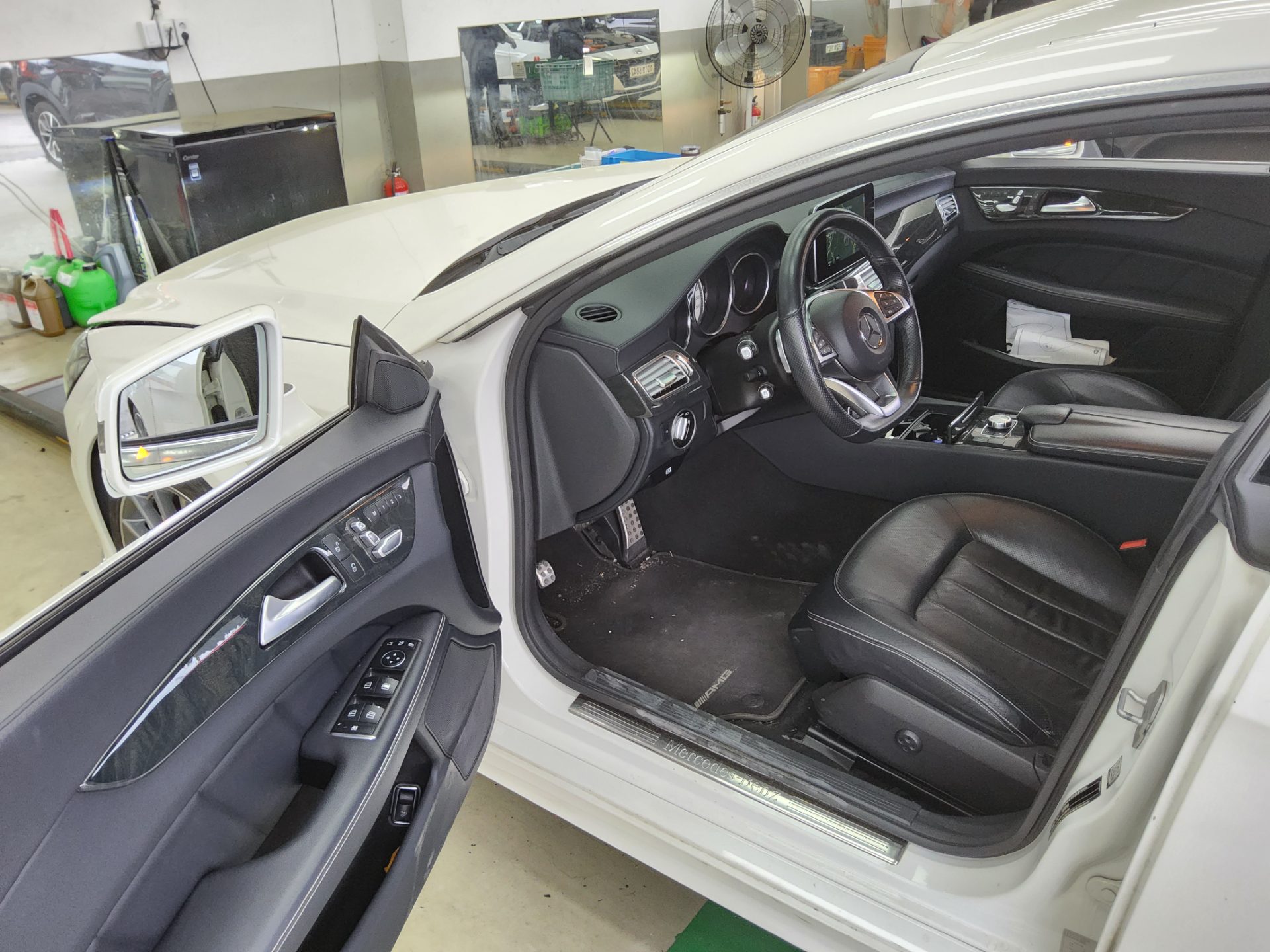 메르세데스-벤츠 CLS - 9