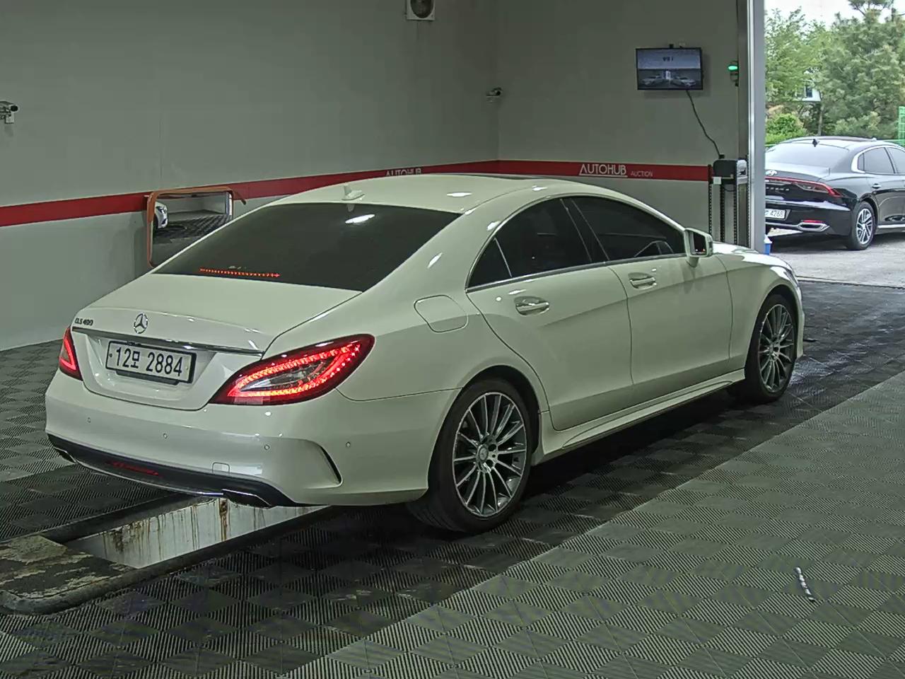 메르세데스-벤츠 CLS - 4