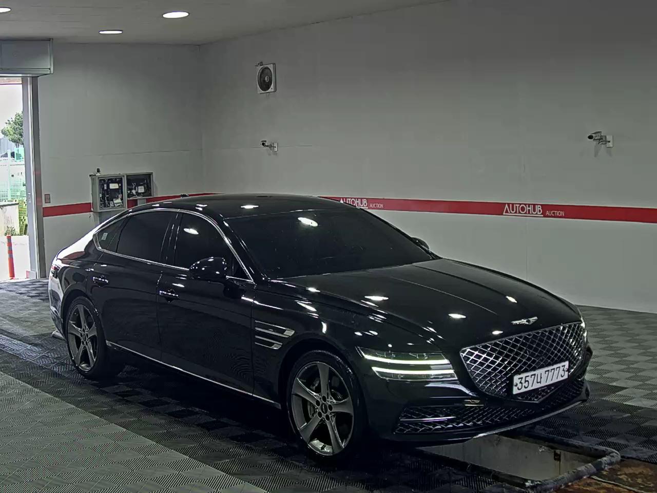 Hyundai Genesis 2021 - Image 2