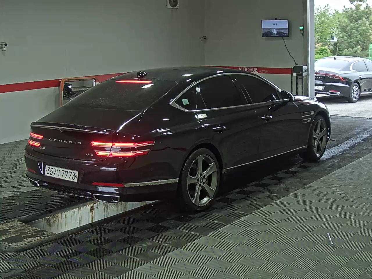 Hyundai Genesis 2021 - Image 4