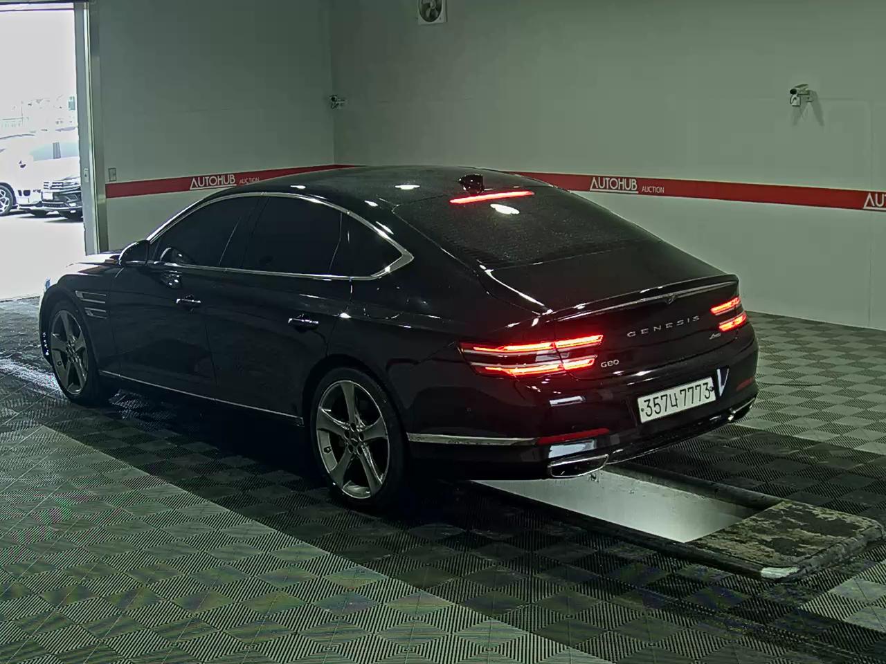 Hyundai Genesis 2021 - Image 5