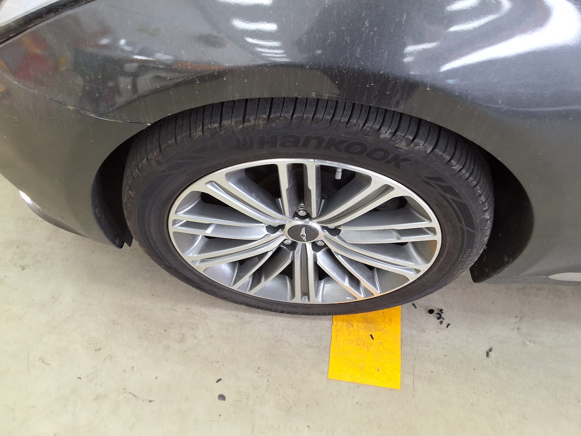 Genesis G80 2018 - Image 17