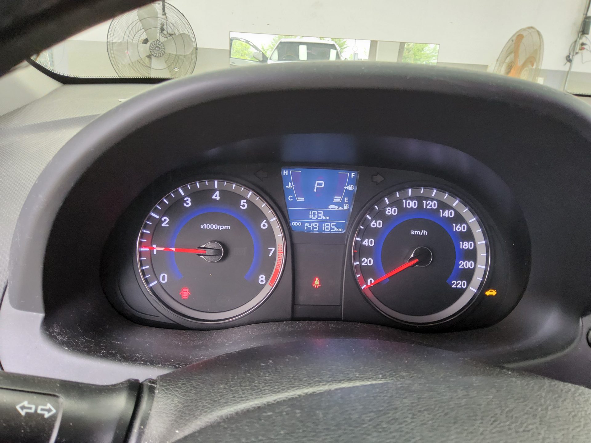 Hyundai Accent 2012 - Image 8