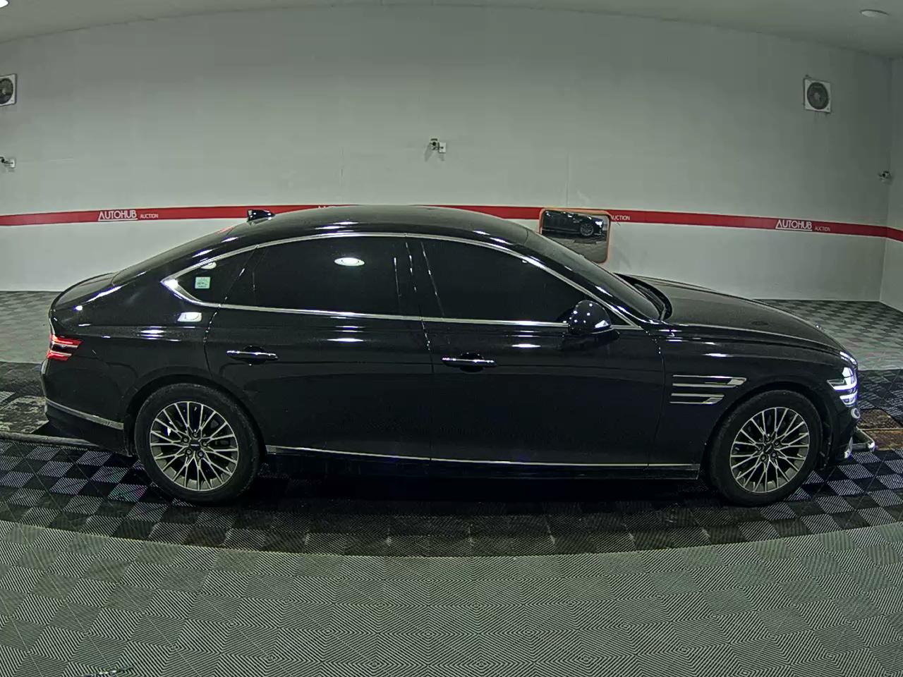 2021 - genesis g80