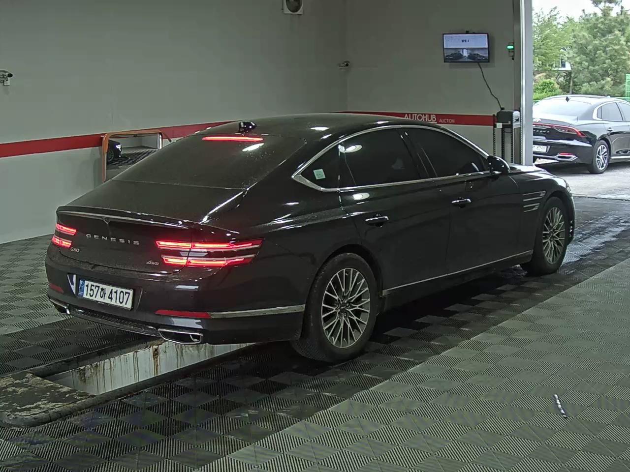 2021 - genesis g80
