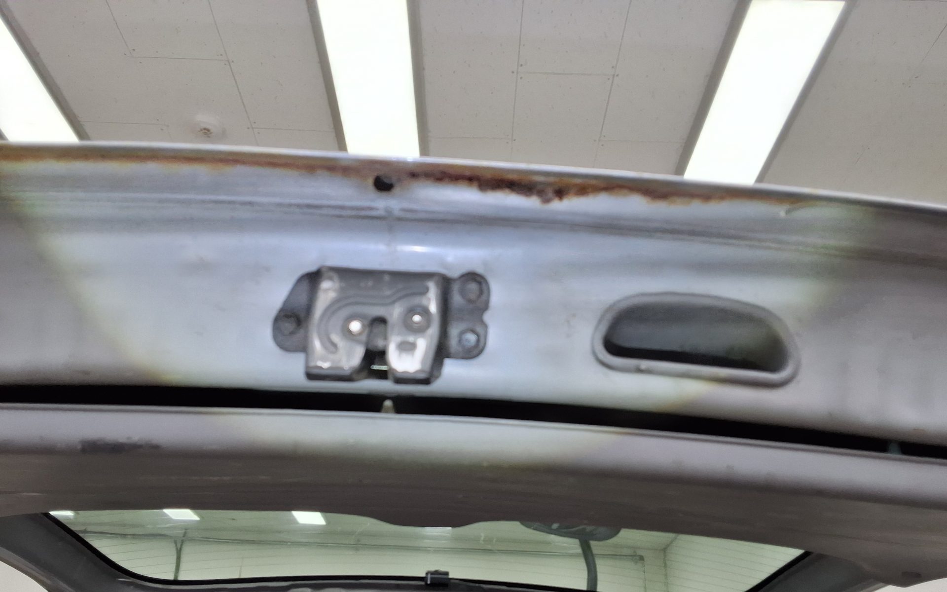 Hyundai Grand Starex 2012 - Image 20