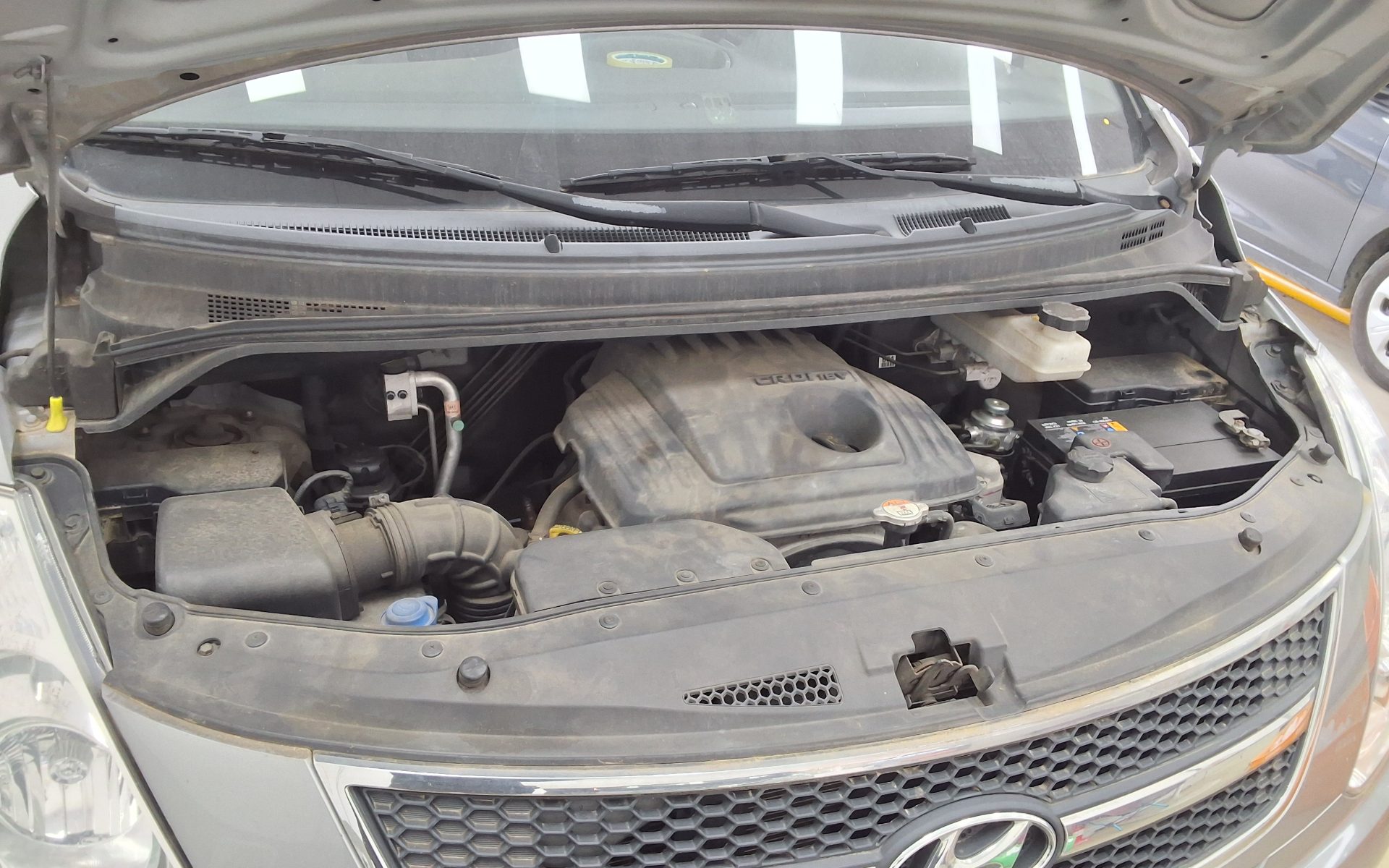 Hyundai Grand Starex 2012 - Image 21