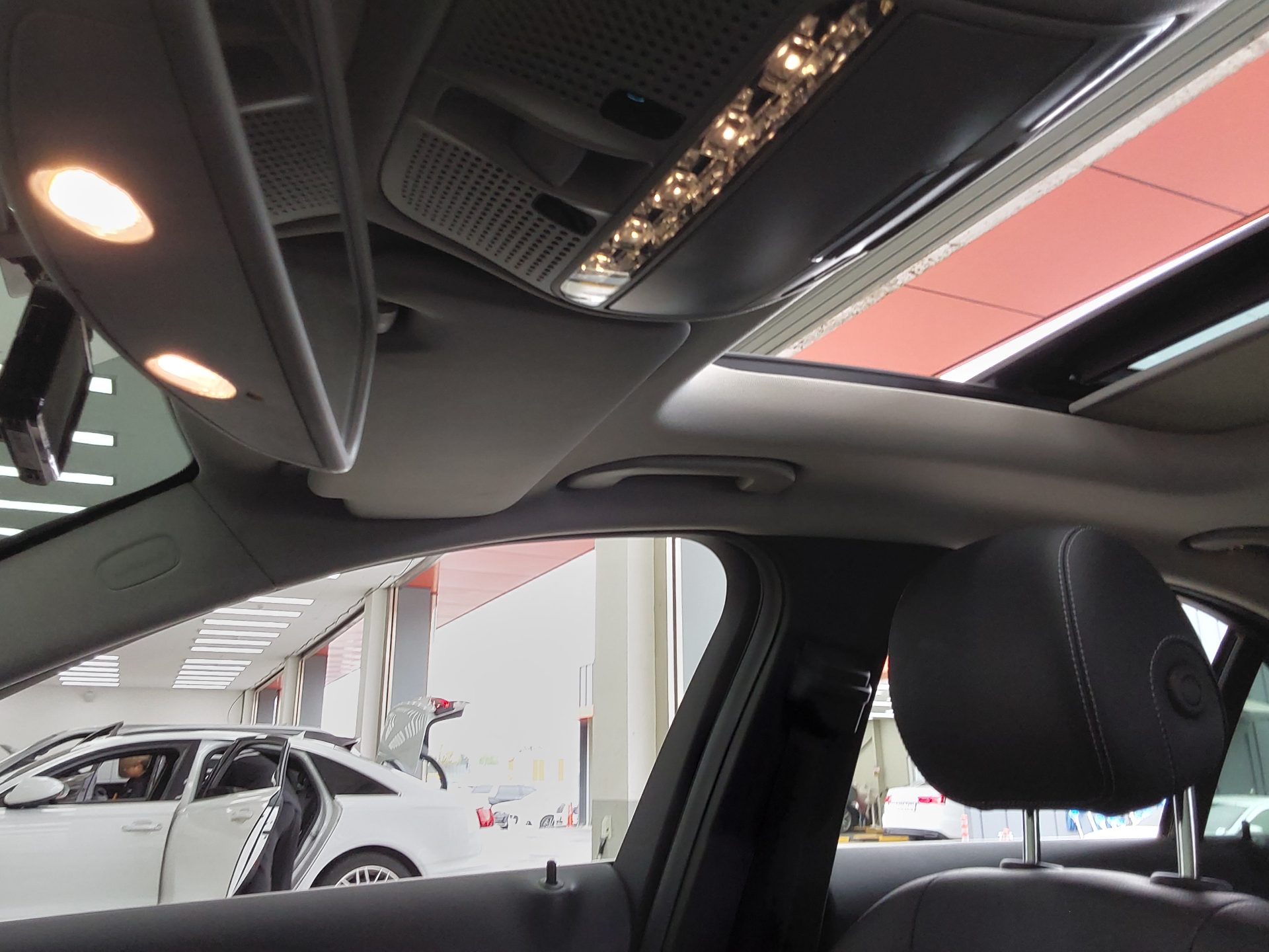 Mercedes-Benz C-Class - 18