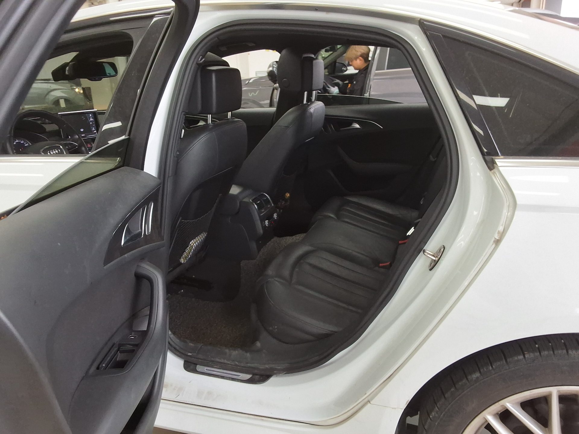 Audi A6 2018 - Image 11