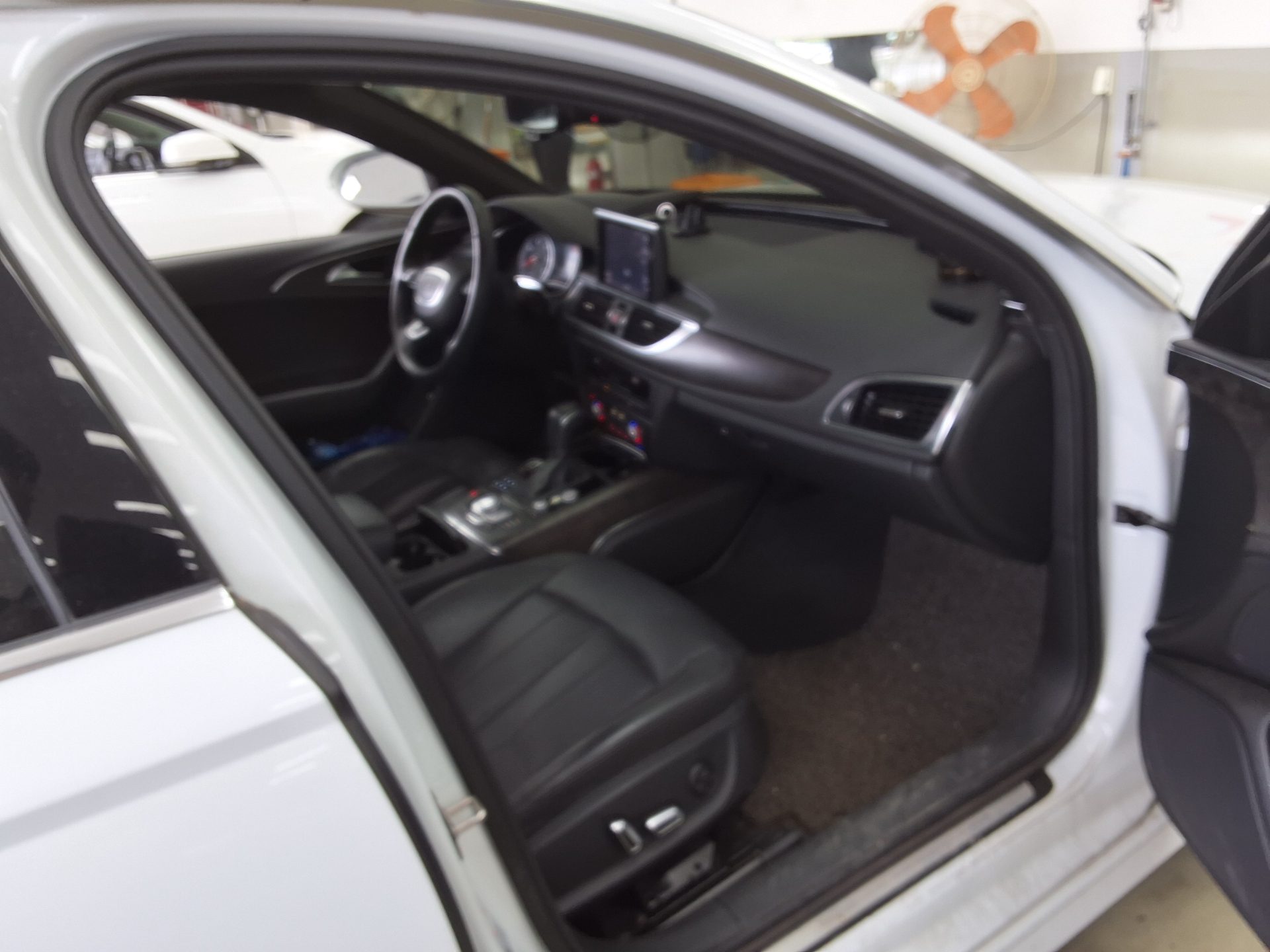 Audi A6 2018 - Image 13