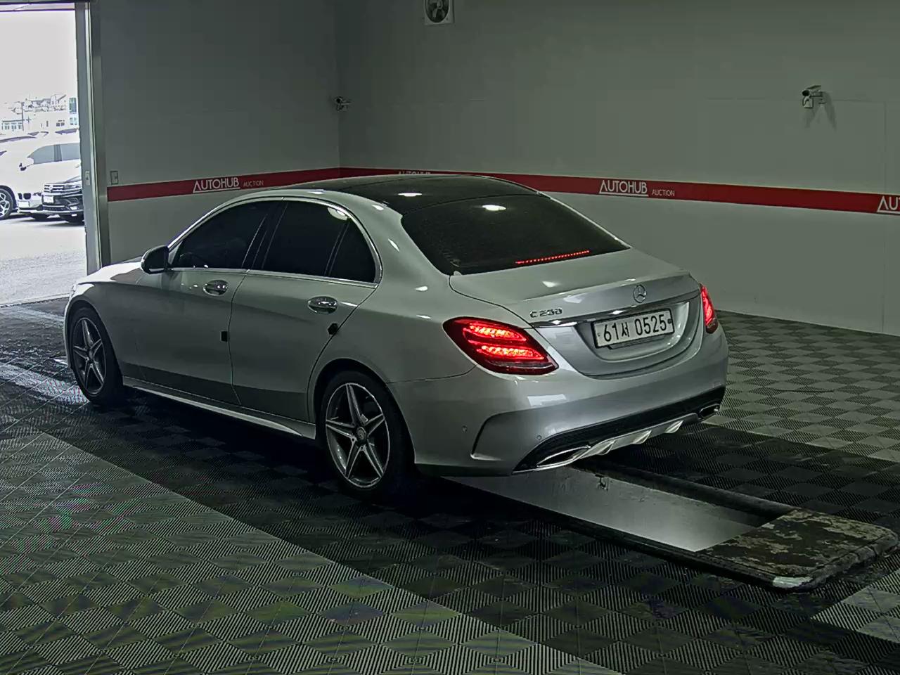 Mercedes-Benz C-Class - 5