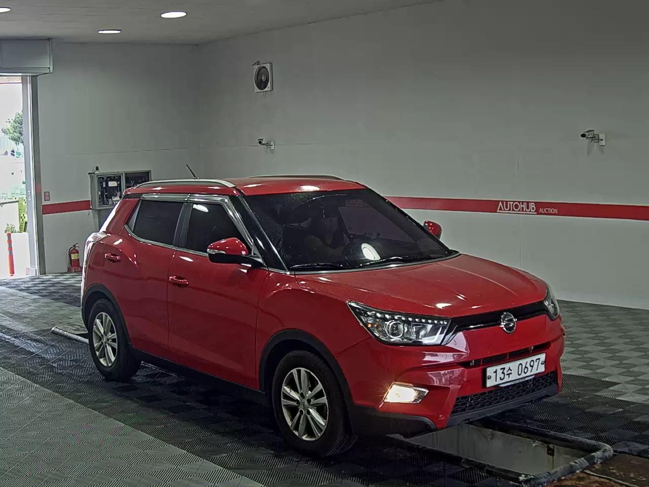 KG Mobility Tivoli 2016 - Image 2