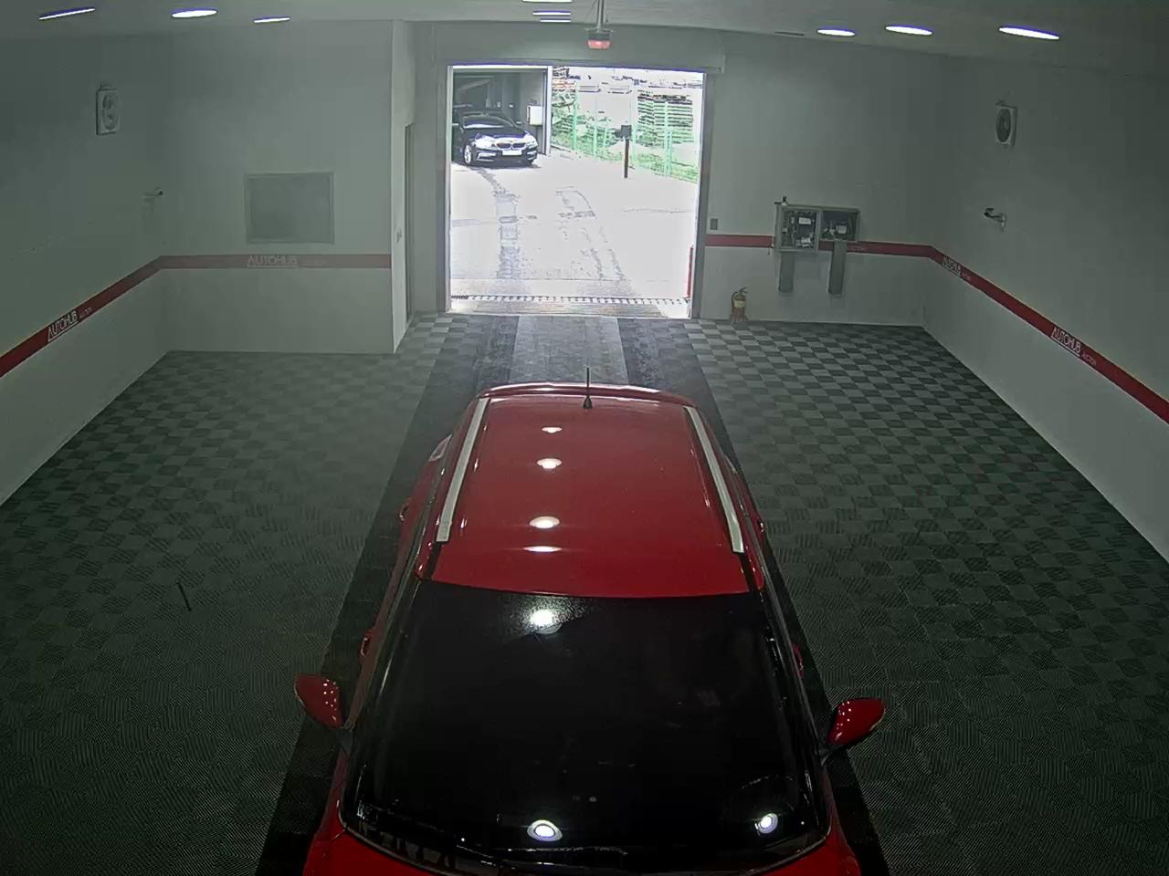 KG Mobility Tivoli 2016 - Image 6