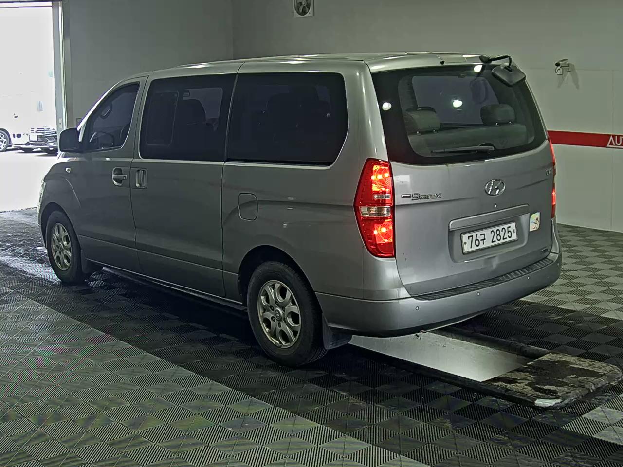 Hyundai Grand Starex 2012 - Image 5