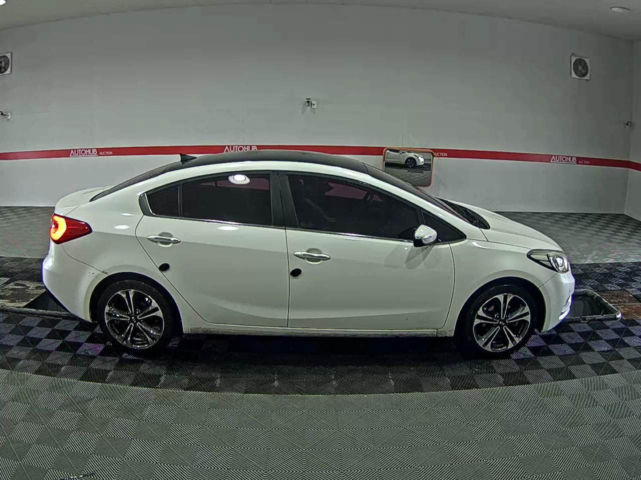 Kia K3 2013 - Image 3