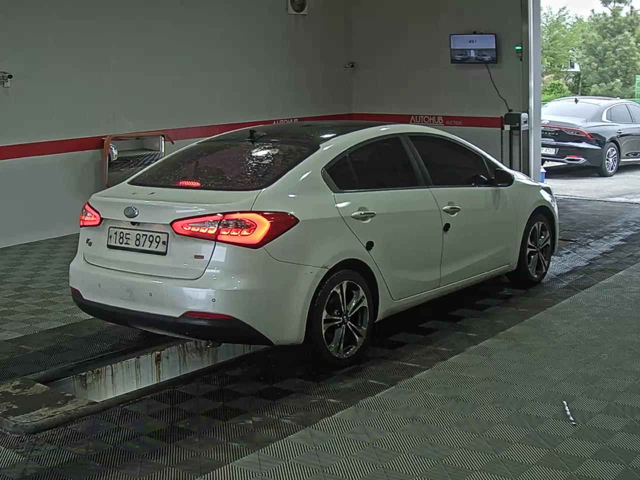 Kia K3 2013 - Image 4