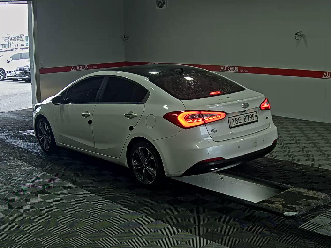 Kia K3 2013 - Image 5