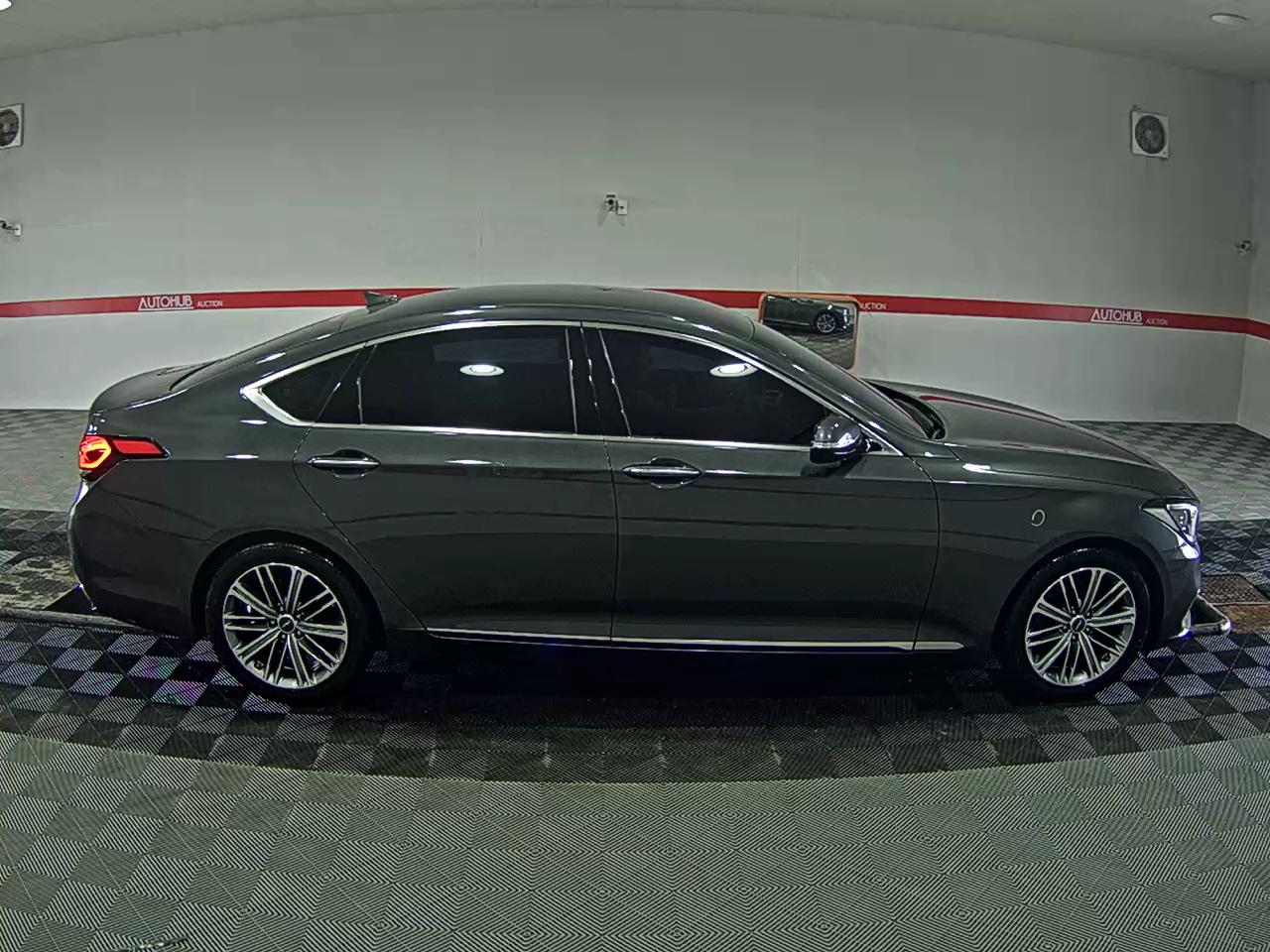 Genesis G80 2018 - Image 3