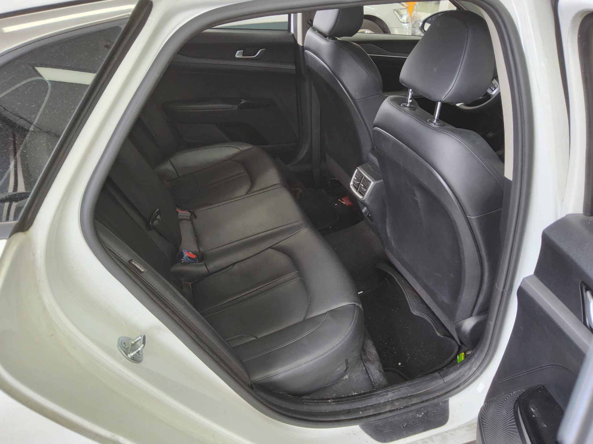 كيا K5 2024 - صورة 12