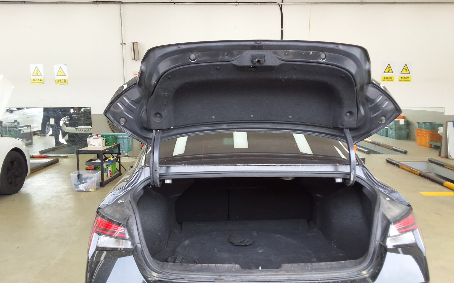 Hyundai Elantra 2022 - Image 14