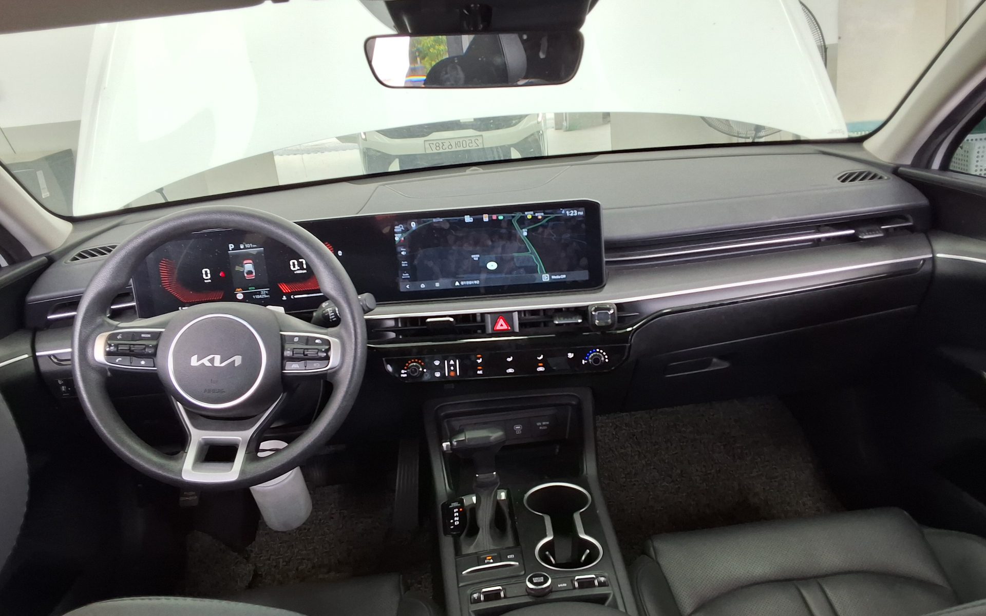 كيا K5 2024 - صورة 10