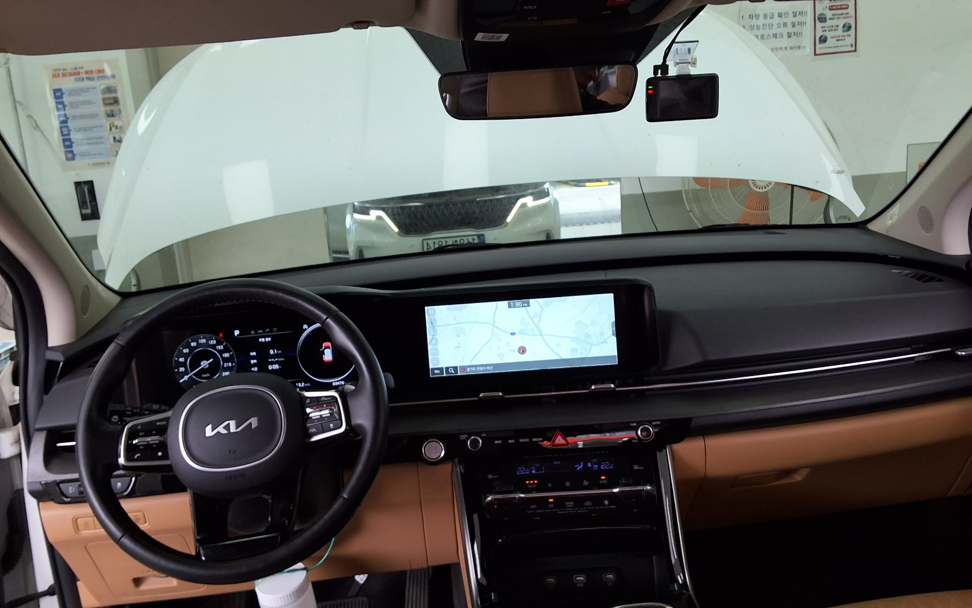Kia Carnival - 10