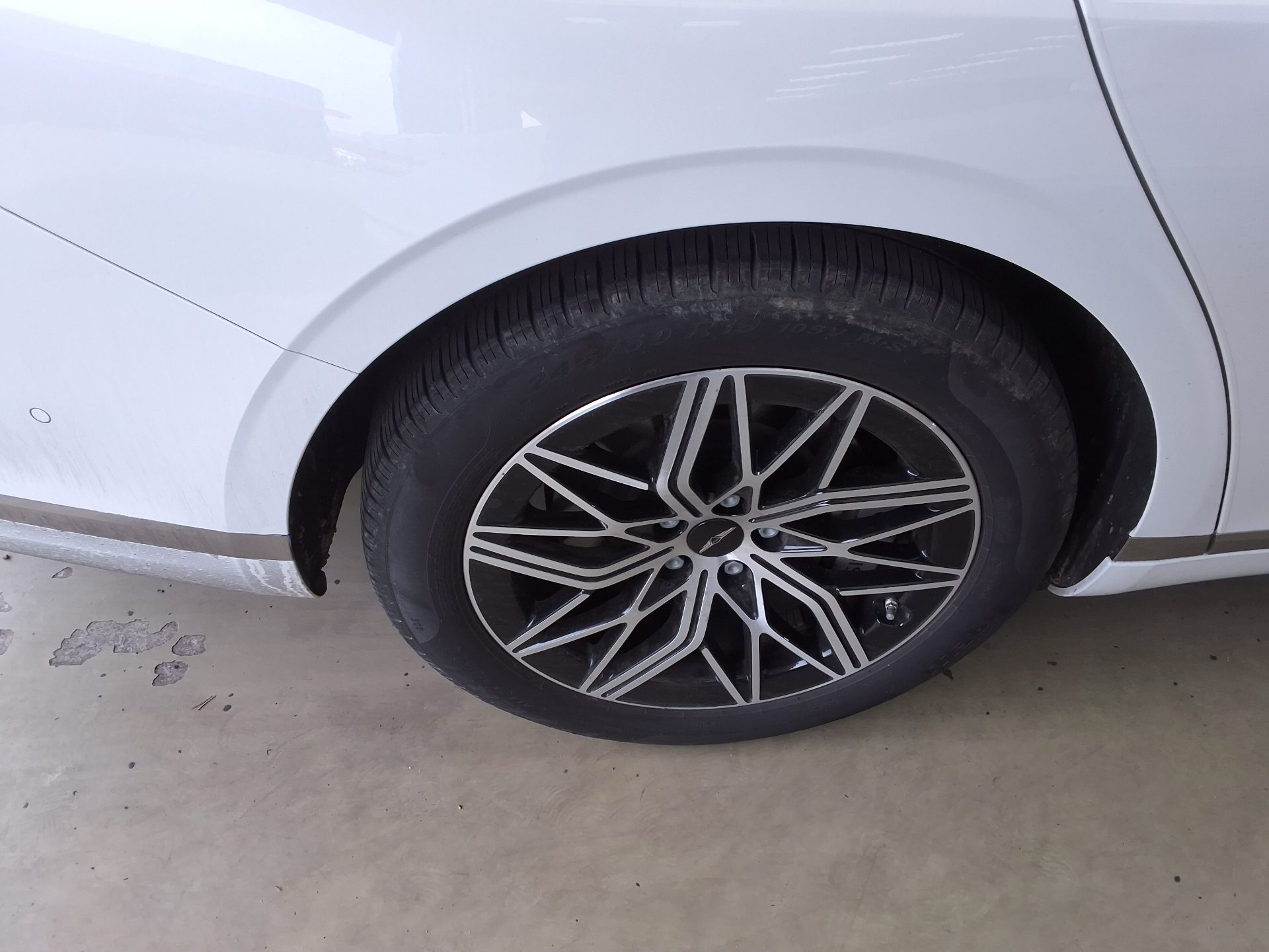 هيونداي جينيسيس 2023 - صورة 20