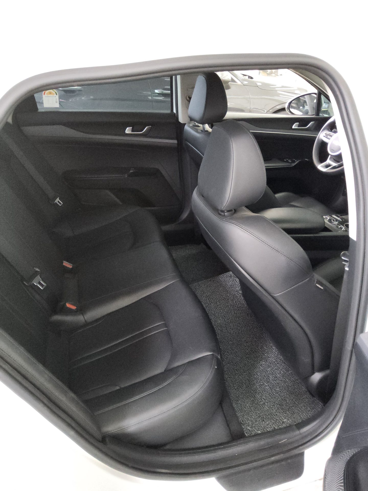 Kia K5 2024 - Image 12