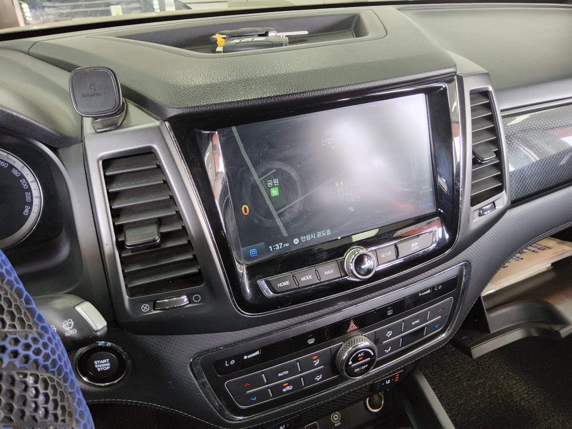 KG Mobility Rexton Sports 2021 - Image 17