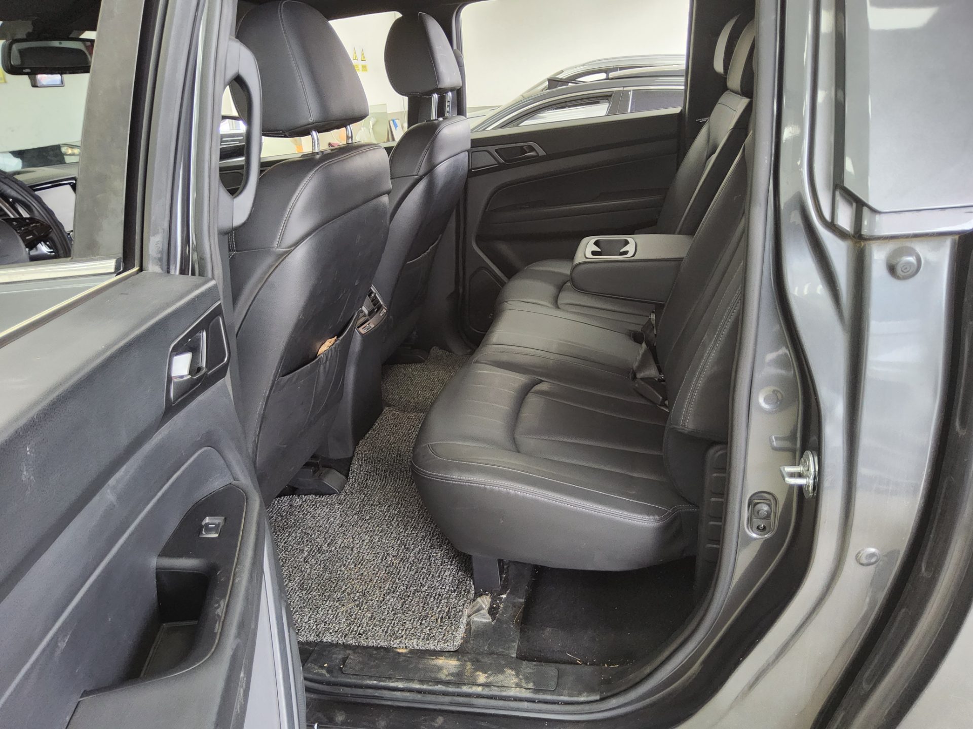 KG Mobility Rexton Sports 2021 - Image 11