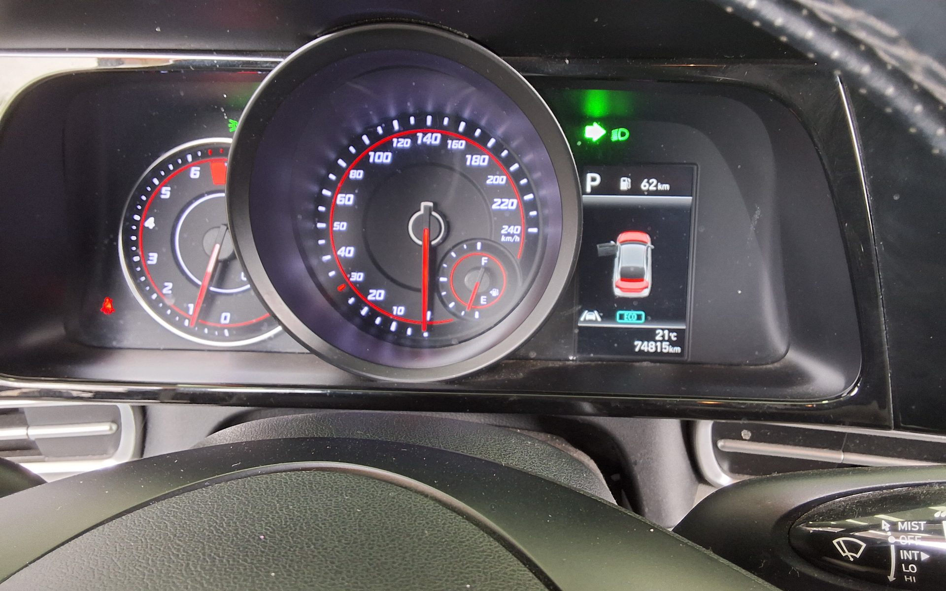 Hyundai Elantra 2022 - Image 8