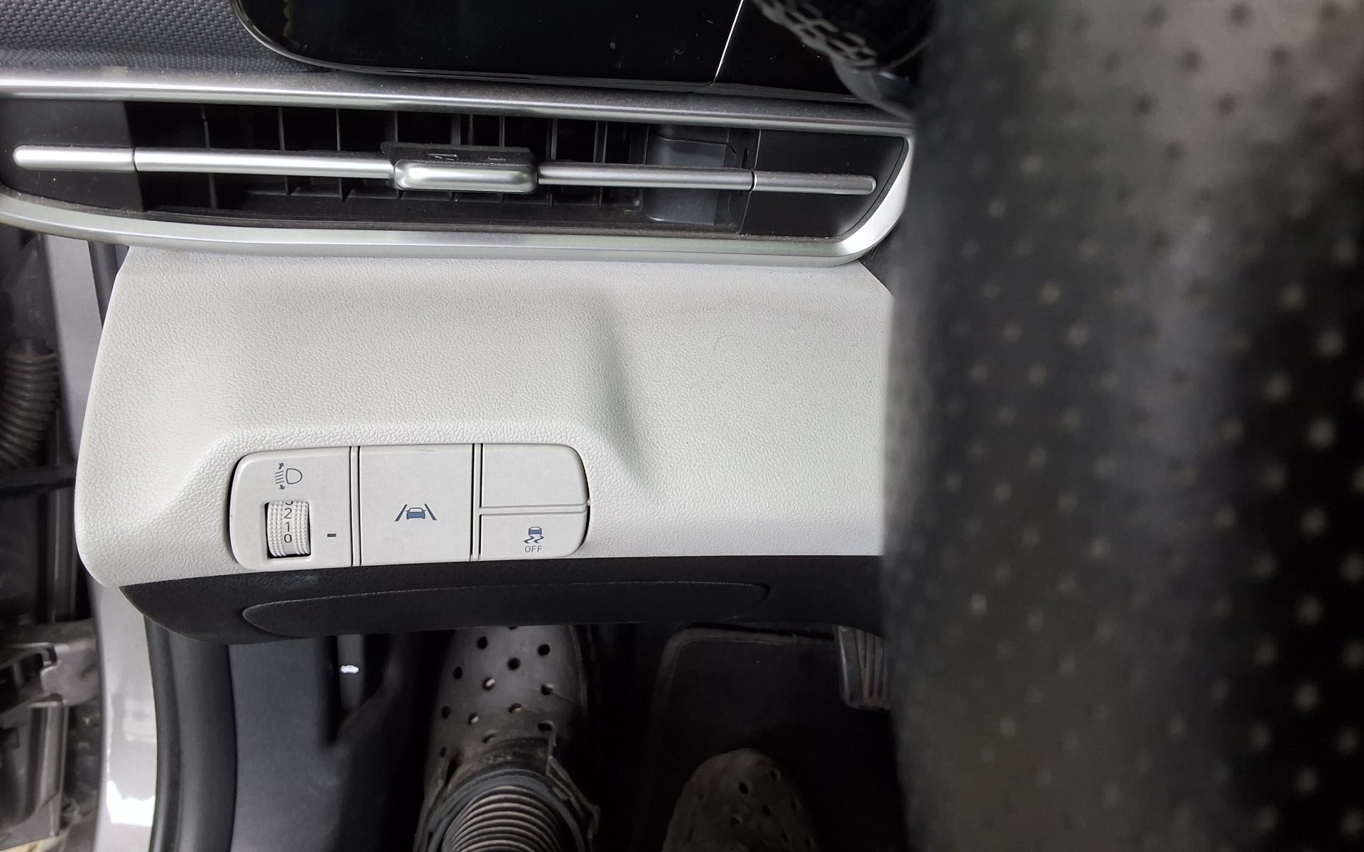 Hyundai Elantra 2022 - Image 16