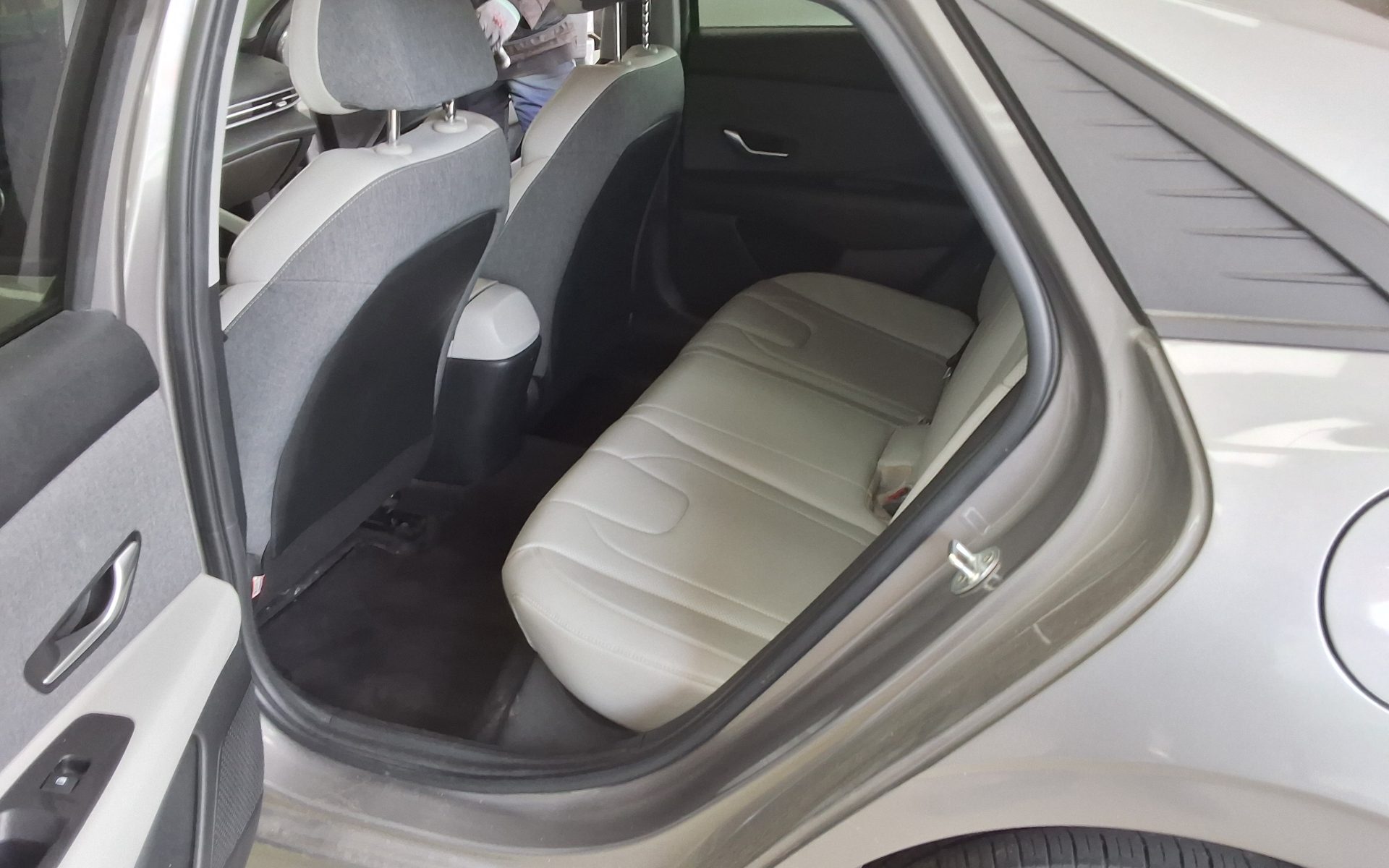 Hyundai Elantra 2022 - Image 11