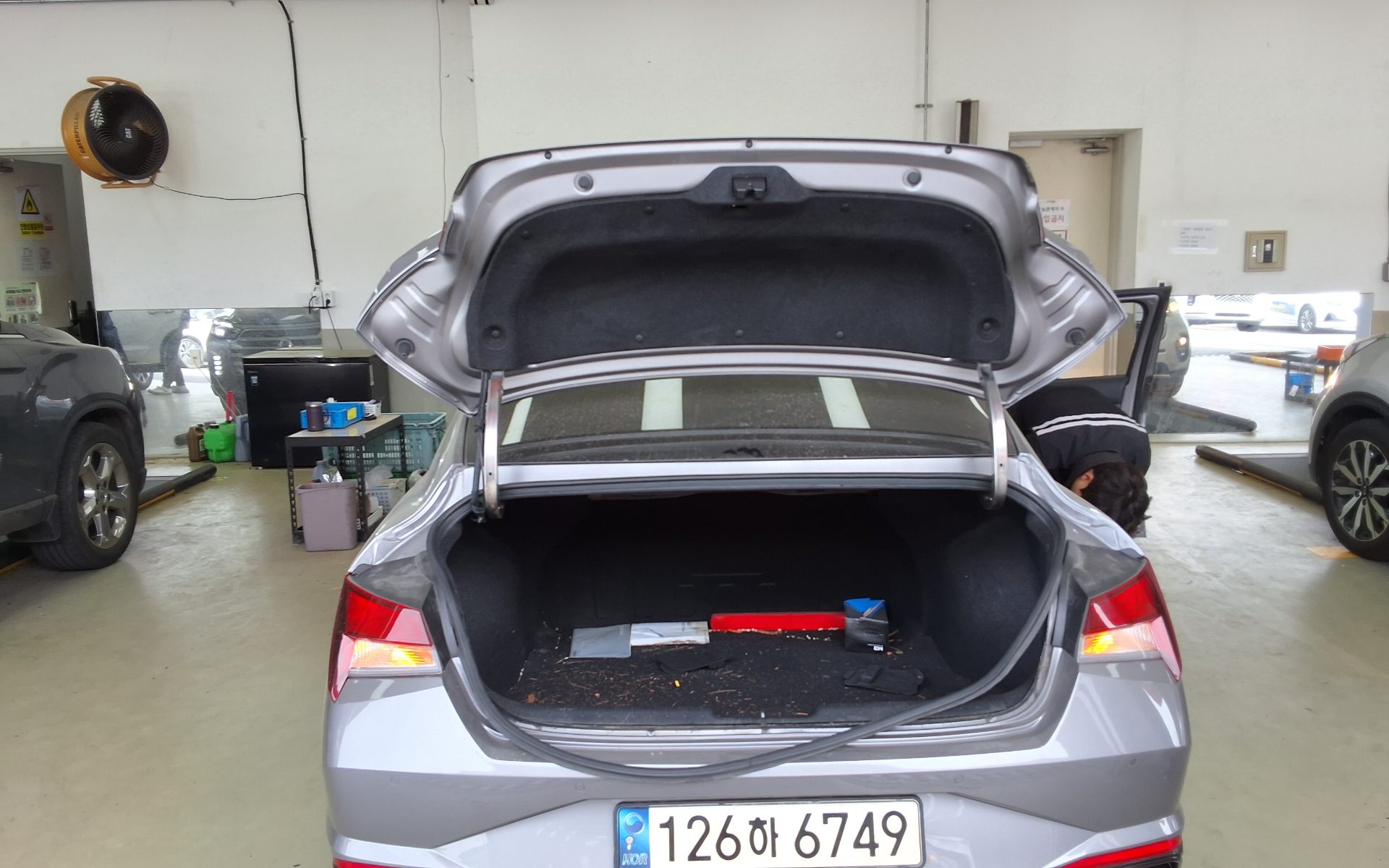 Hyundai Elantra 2022 - Image 14