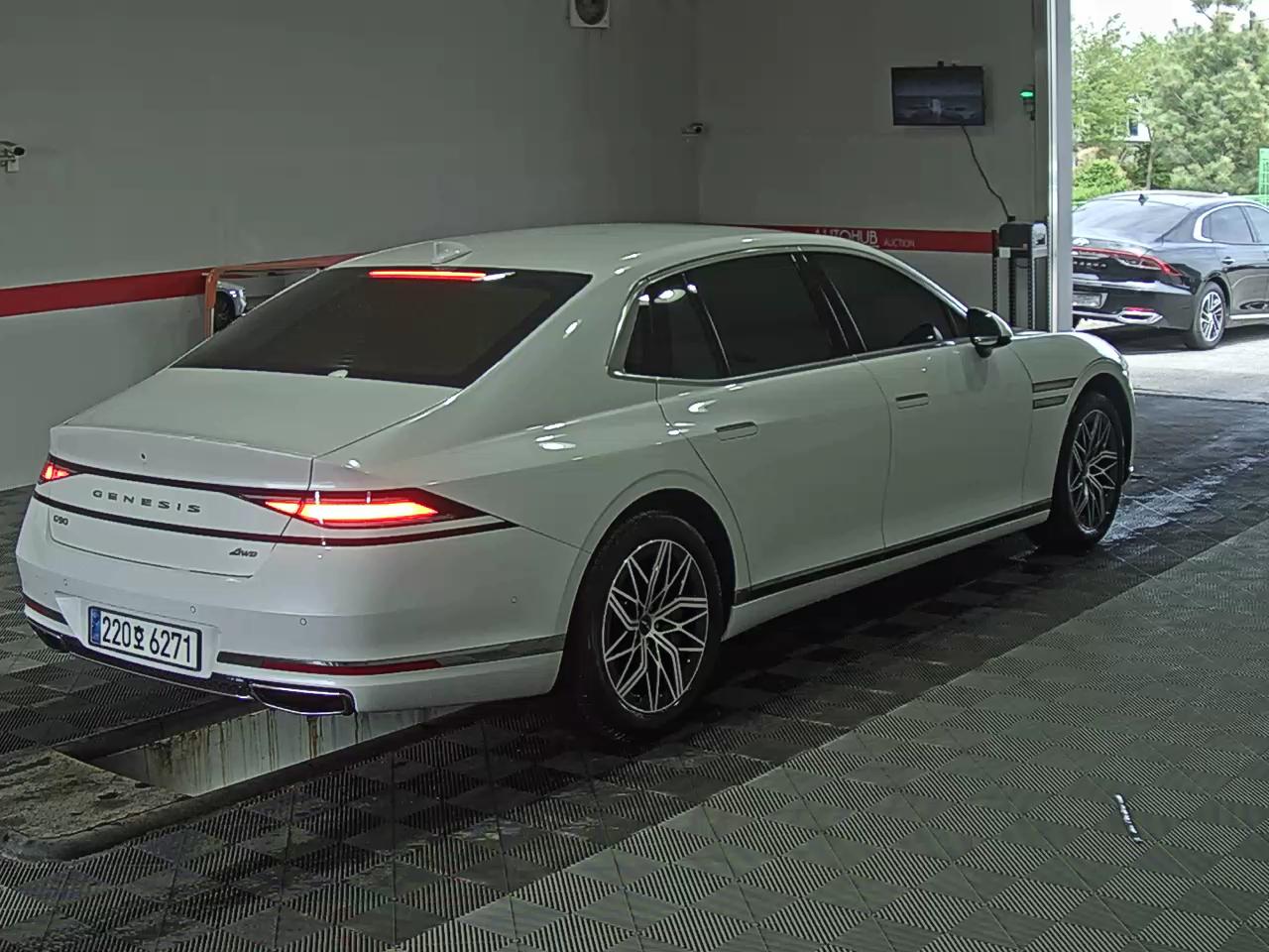 هيونداي جينيسيس 2023 - صورة 4