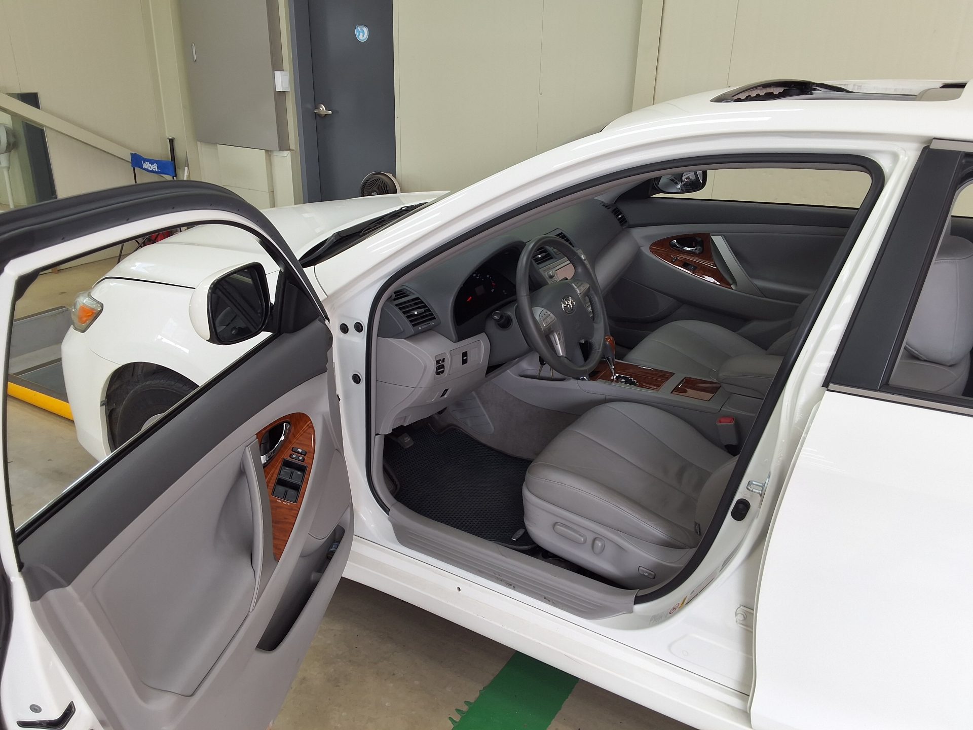 تويوتا كامري 2011 - صورة 9