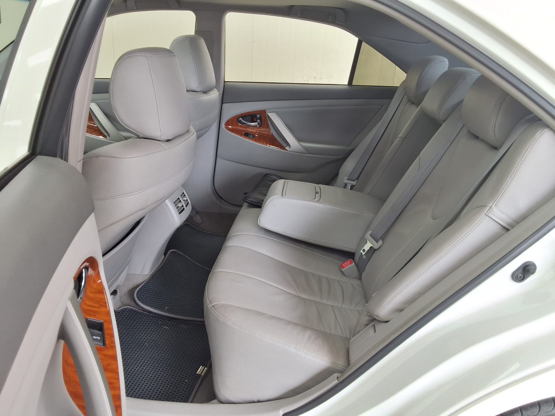 تويوتا كامري 2011 - صورة 11