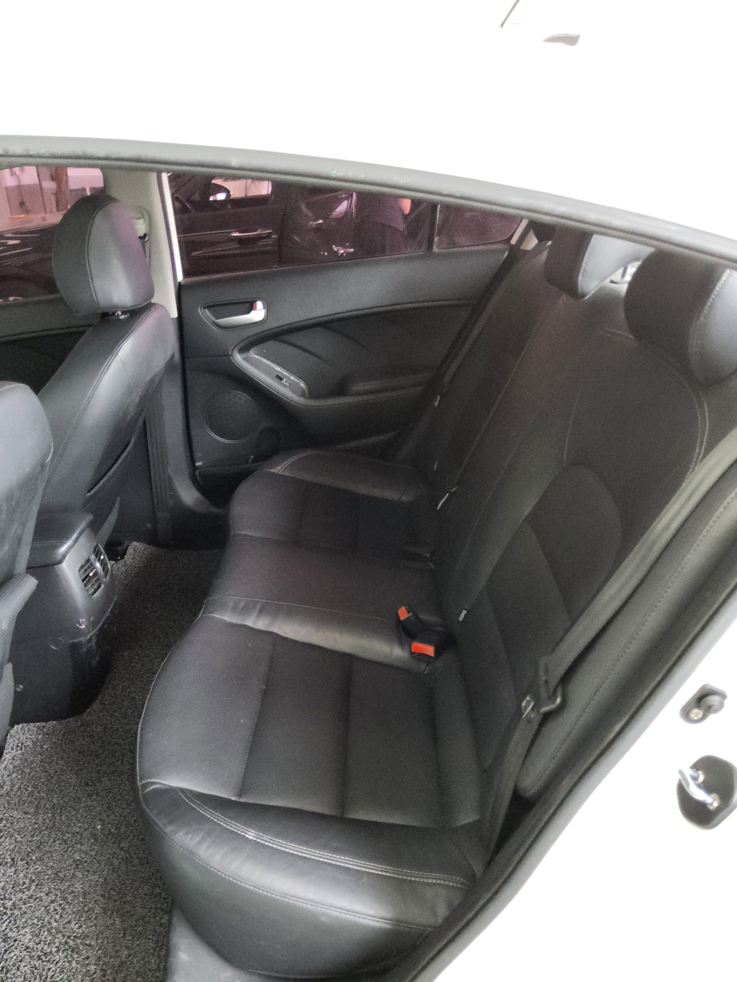 Kia K3 2015 - Image 11