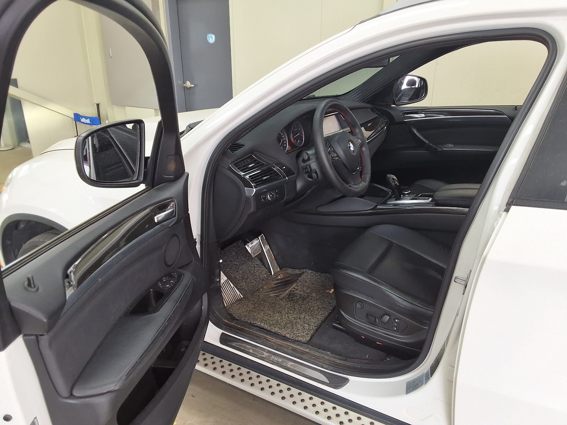 BMW X6 2013 - Image 9