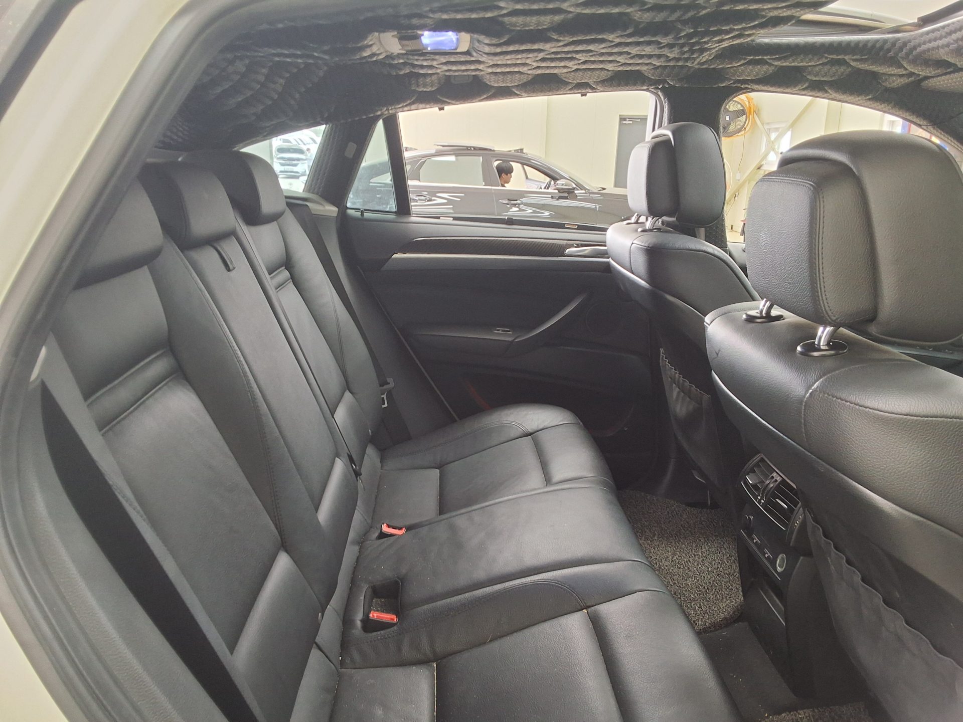 BMW X6 2013 - Image 12