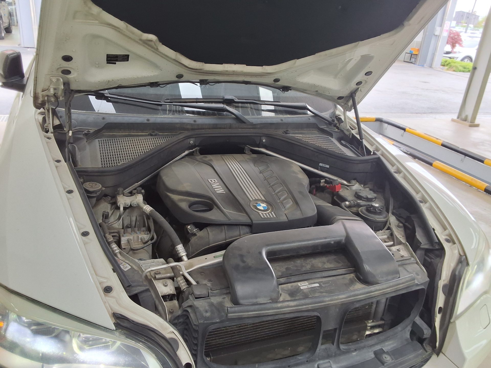 BMW X6 2013 - Image 21