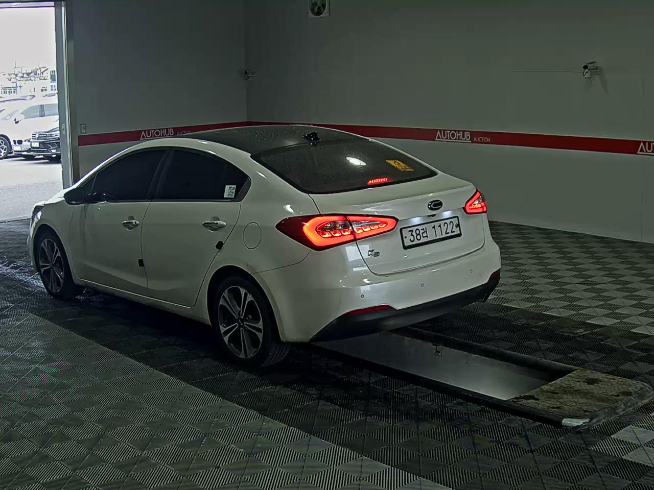 Kia K3 2015 - Image 5