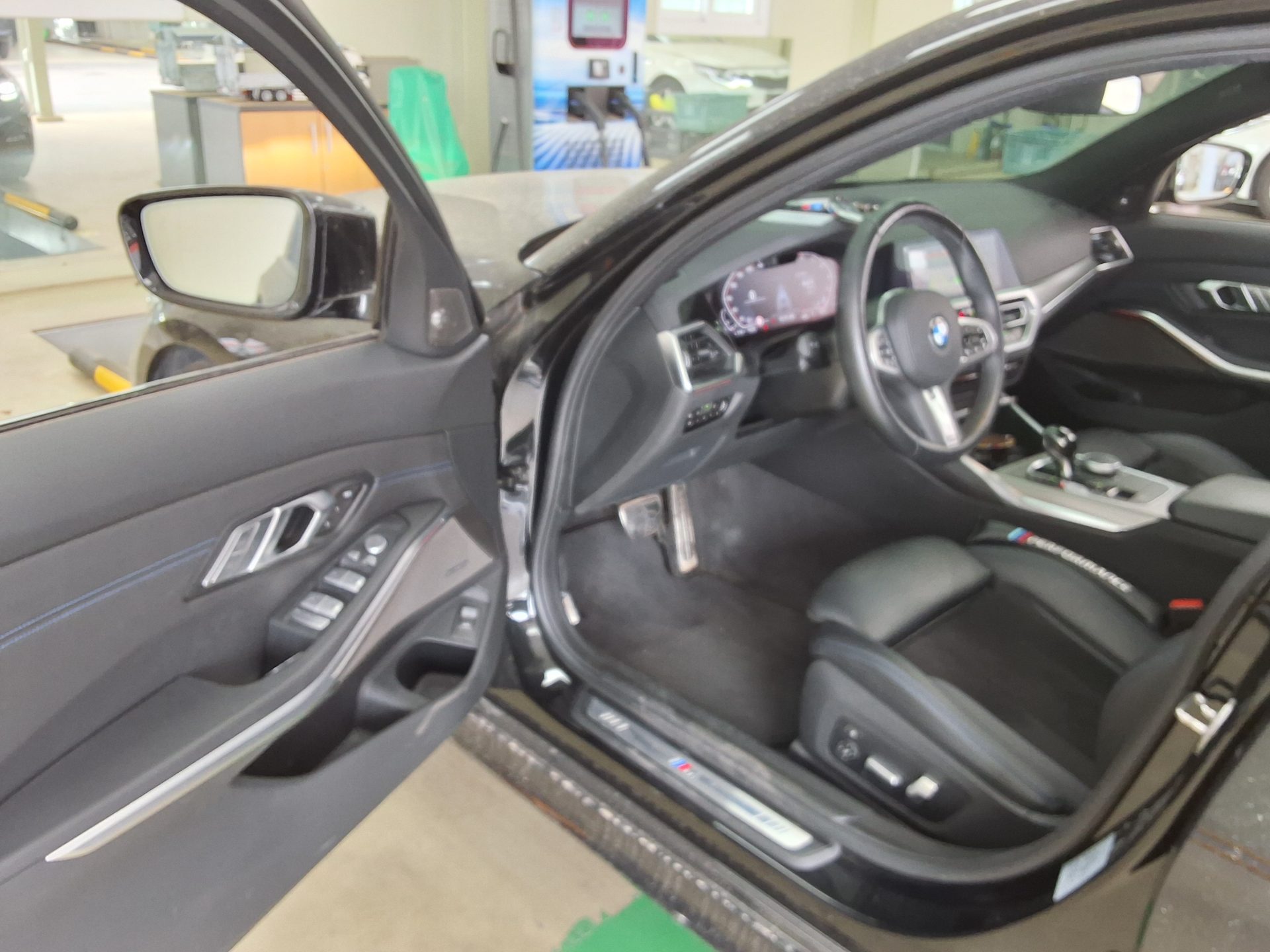 BMW 3 Series - 9