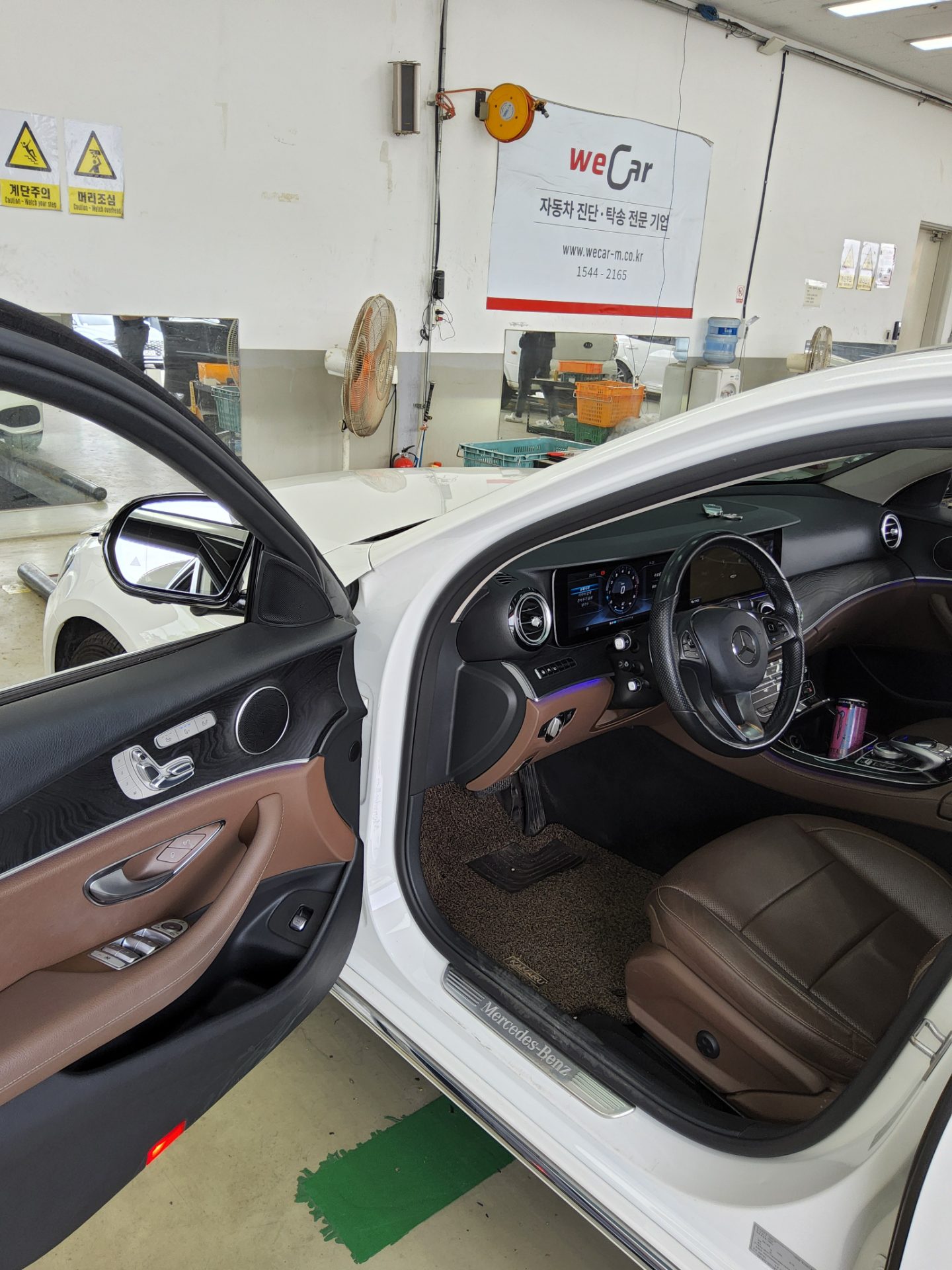 메르세데스-벤츠 E-클래스 2017 - 이미지 10