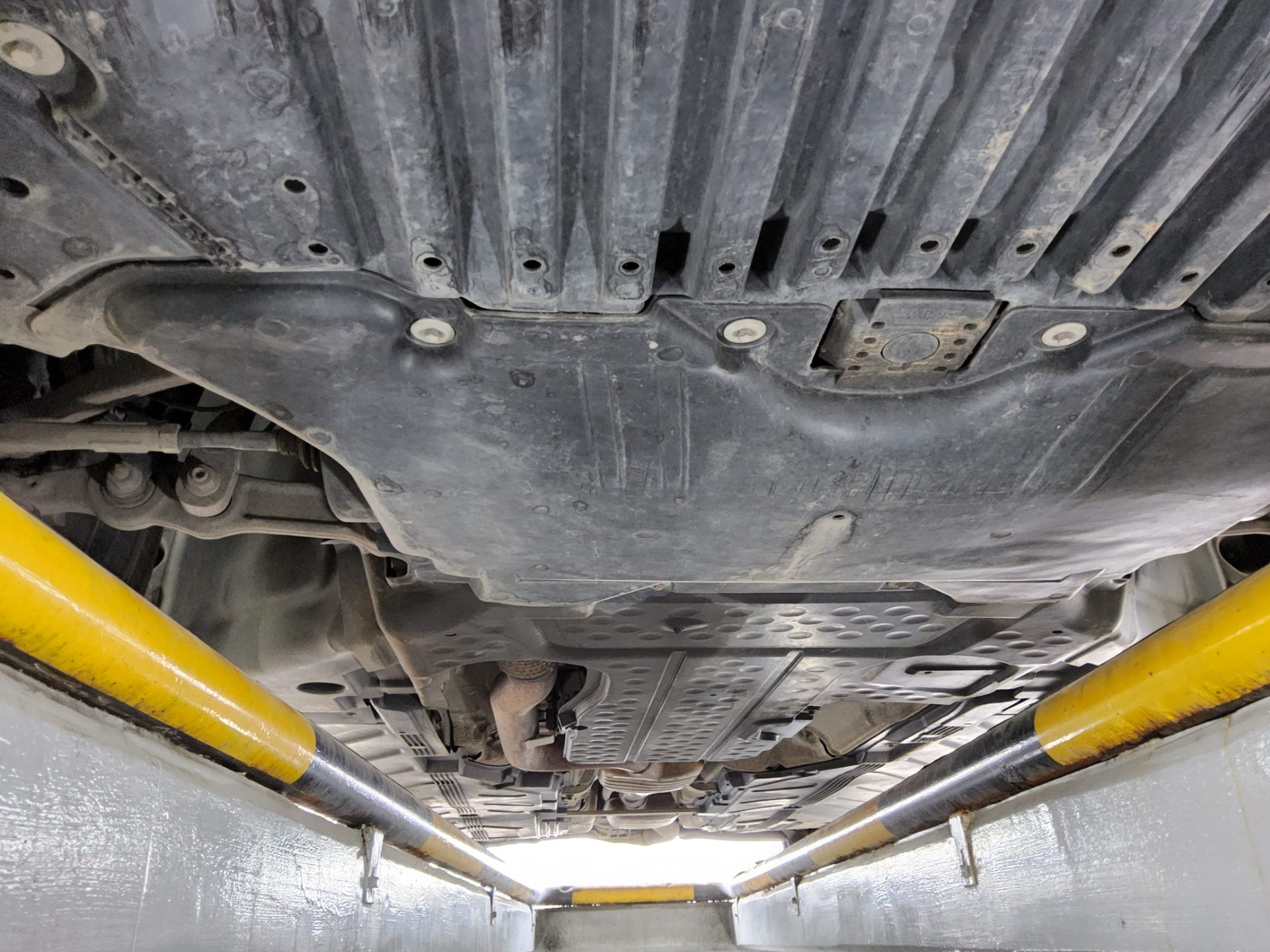 메르세데스-벤츠 E-클래스 2017 - 이미지 8