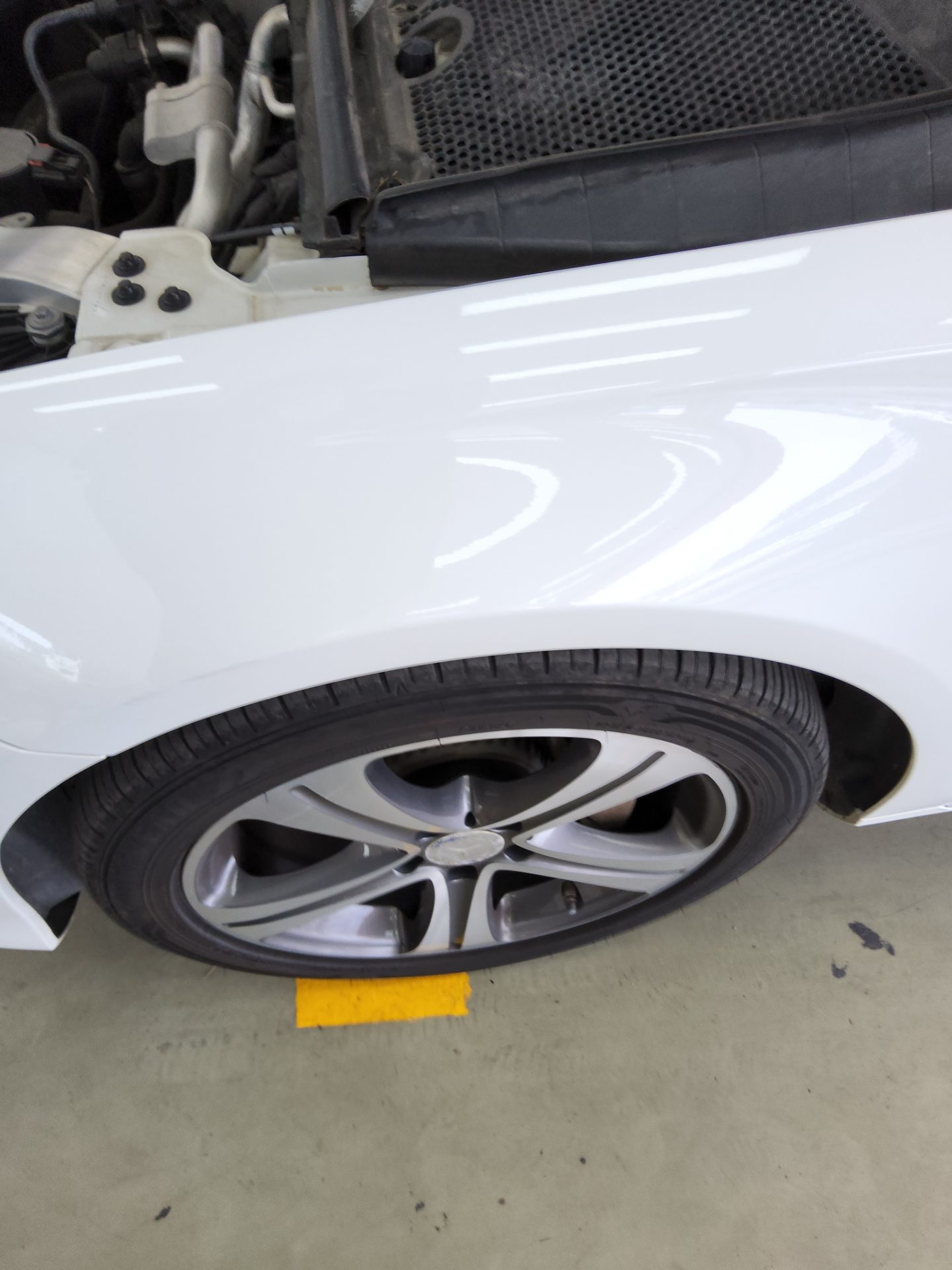 메르세데스-벤츠 E-클래스 2017 - 이미지 21