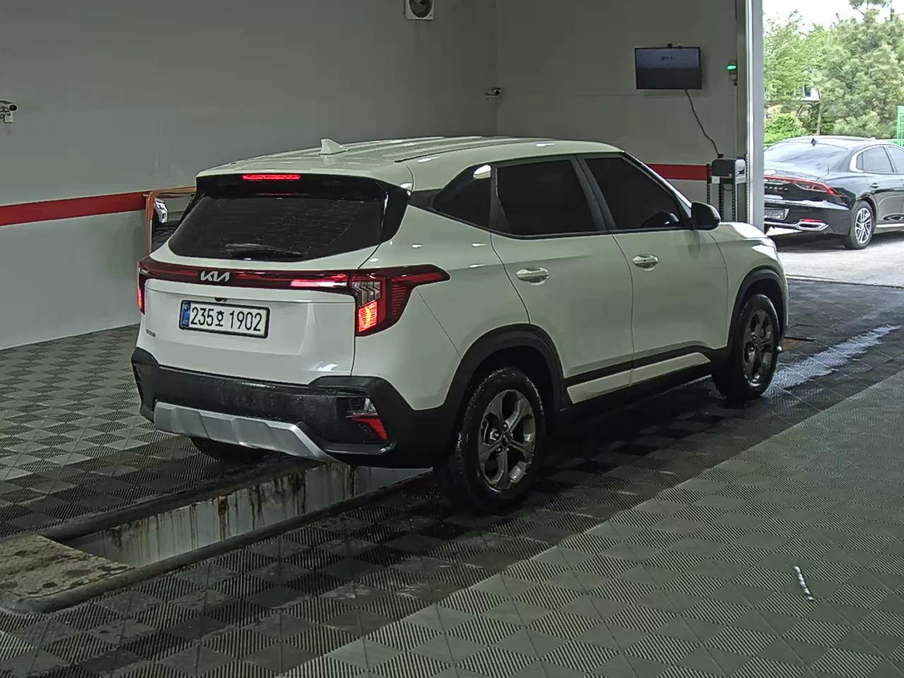 Kia Other - 4