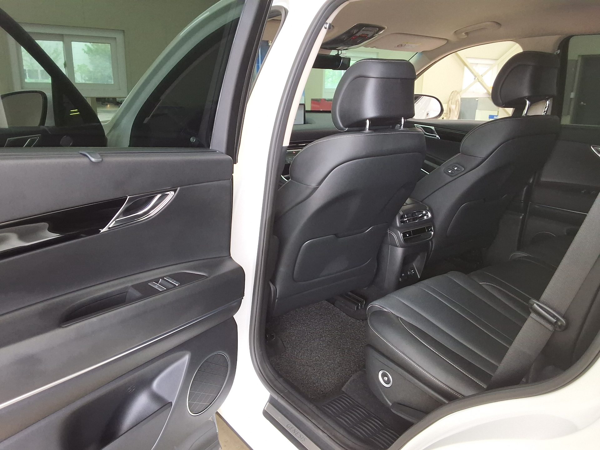 جينيسيس GV80 2022 - صورة 11