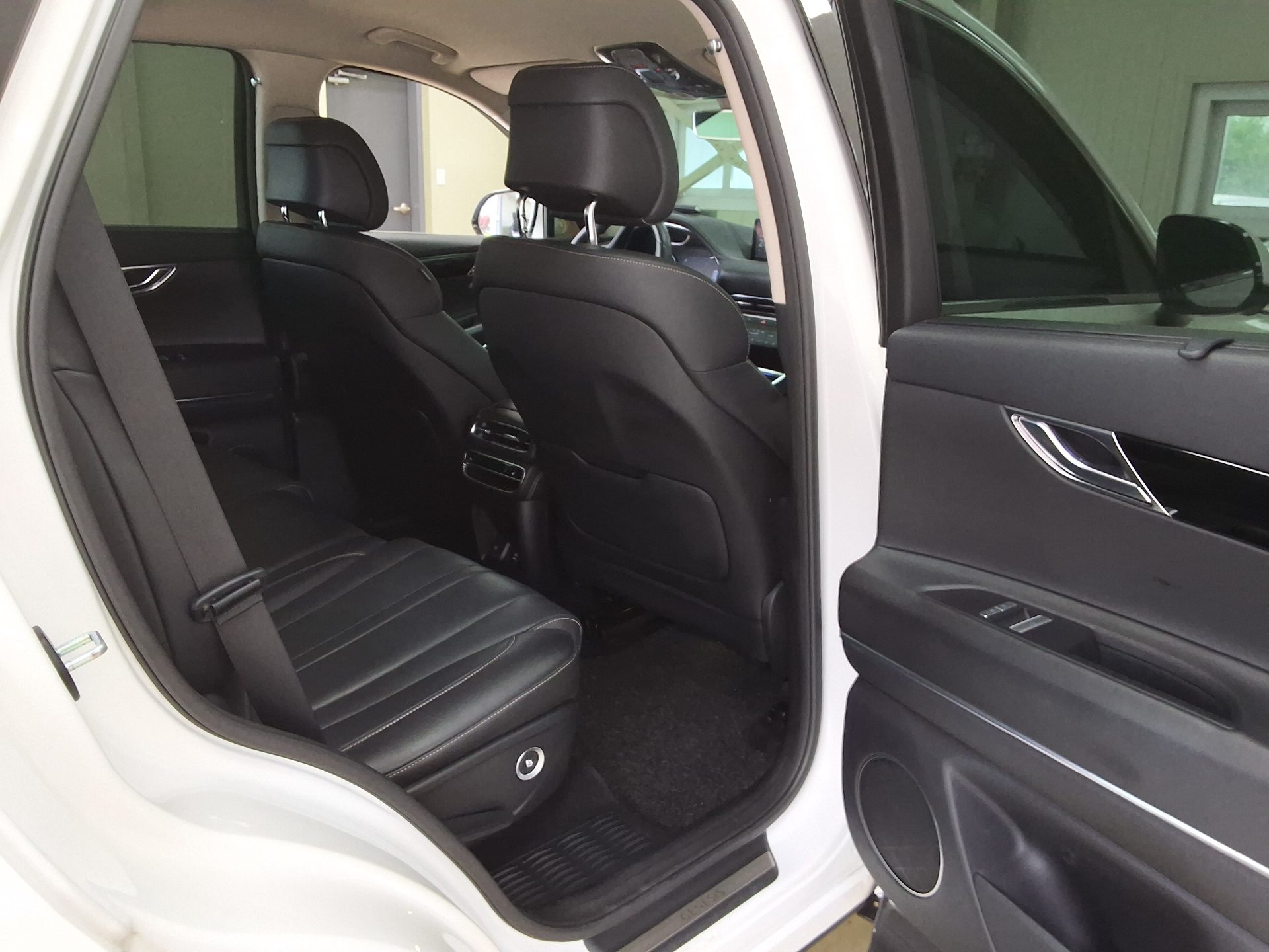 جينيسيس GV80 2022 - صورة 12