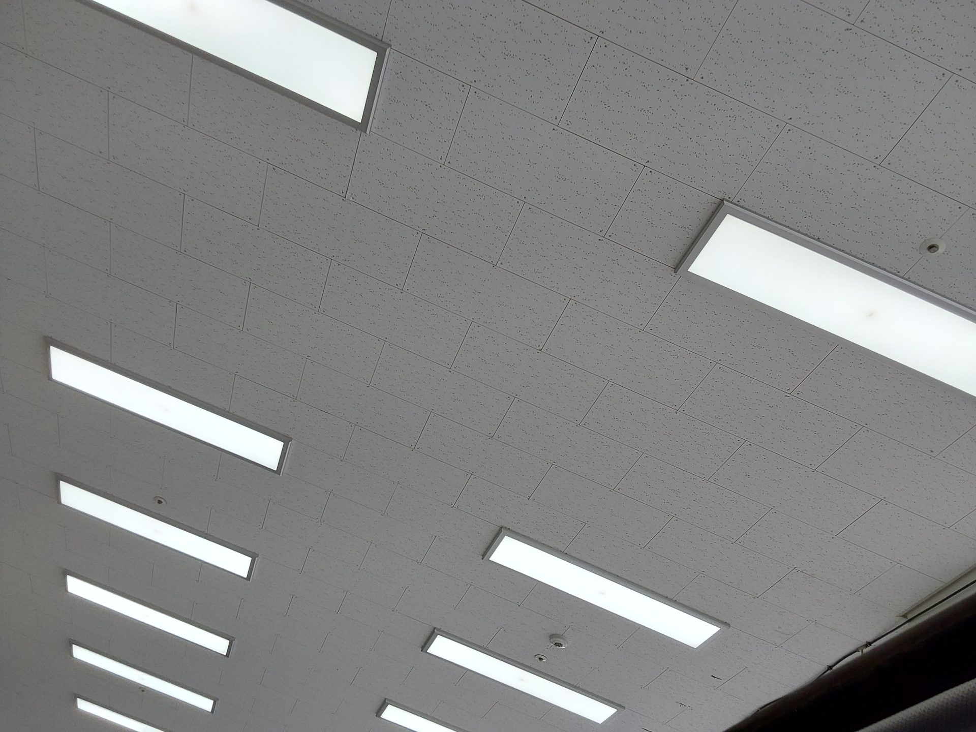 메르세데스-벤츠 E-클래스 2018 - 이미지 17